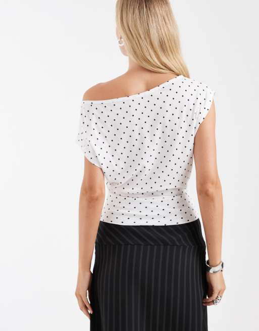 Hollister short sleeve off shoulder top in white polka dot, 3 of 4