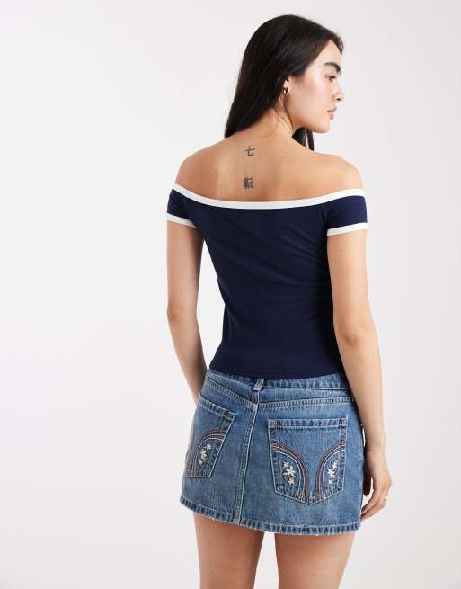 Hollister short sleeve off the shoulder graphic t-shirt in navy, 4 of 4