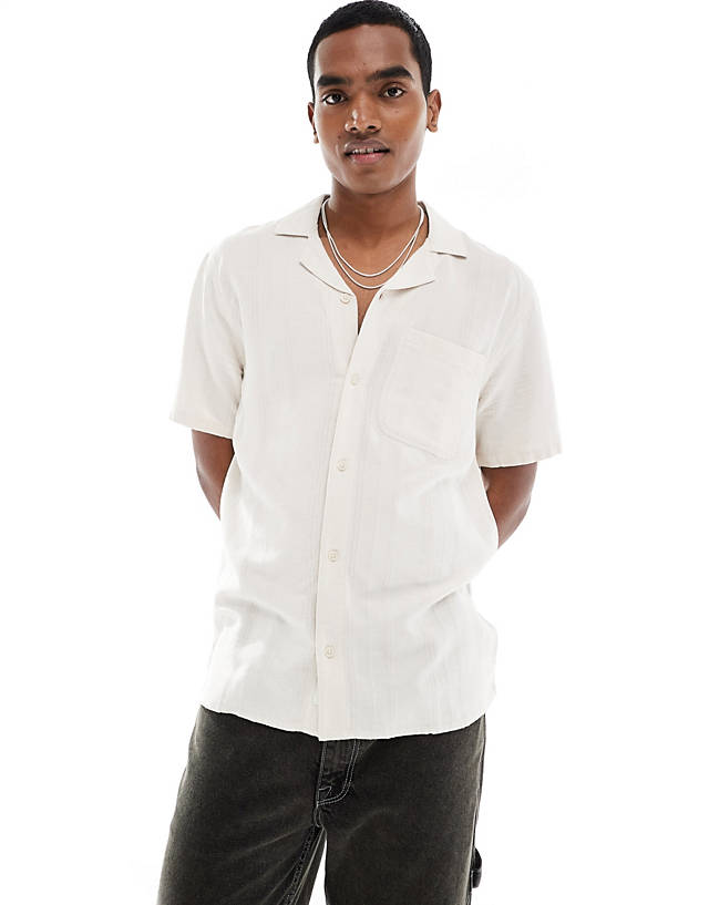 Hollister - short sleeve shirt in ecru