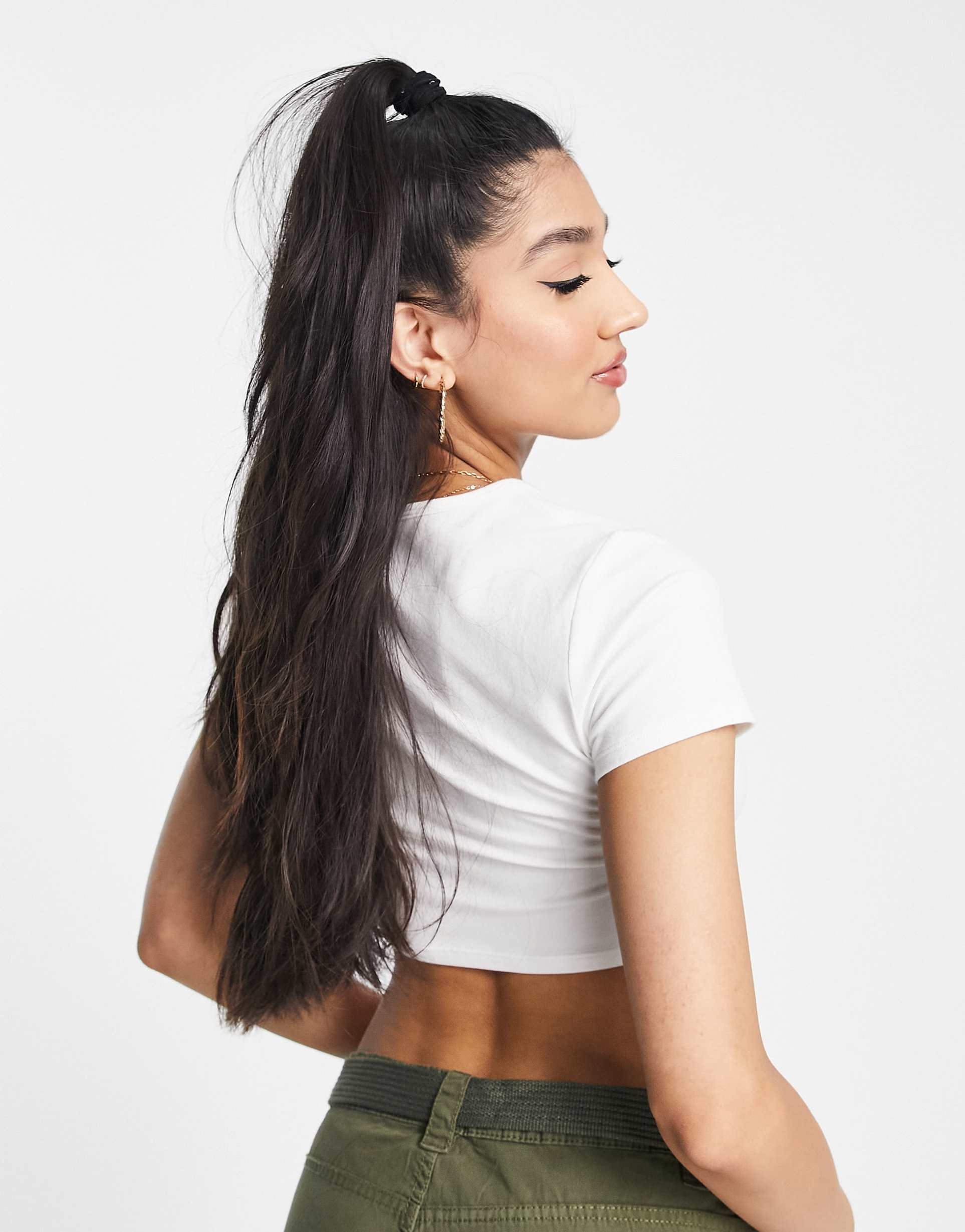 Hollister short sleeve side tie crop top in white view 3