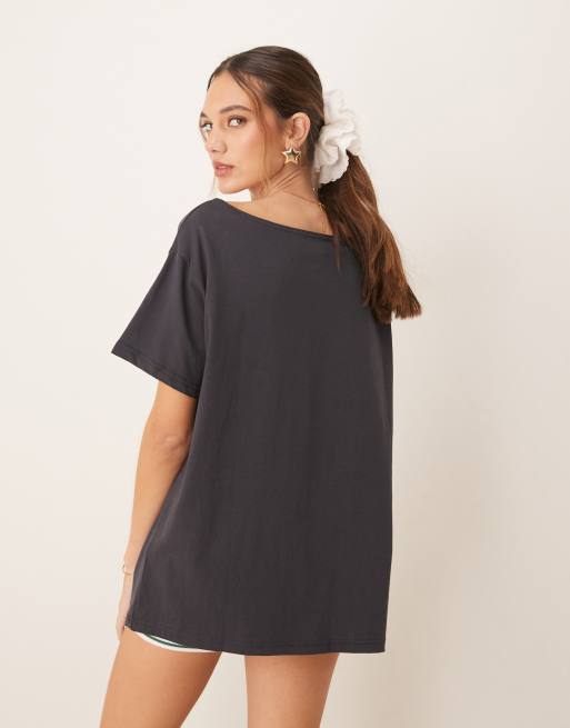 Hollister short sleeve tropical graphic t-shirt in black, 4 of 4