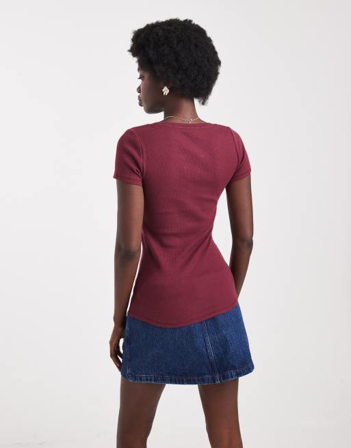 Hollister short sleeve v neck button detail t-shirt in burgundy