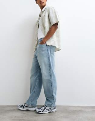Hollister 4