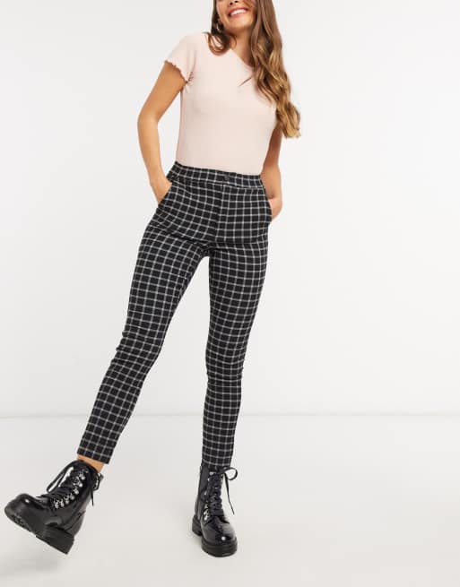Hollister skinny pants in black plaid