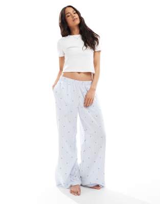 Hollister Sleepwear Mid Rise Baggy Flannel Pajama Bottoms With Logo Waistband