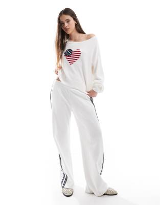 Hollister Slouchy Long Sleeve Usa Heart Graphic Sweater