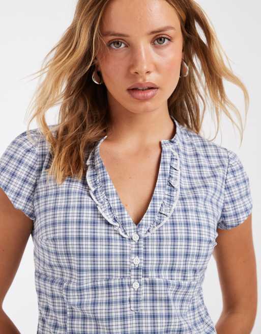 Hollister smocked short sleeve shirt in white check, 3 of 4