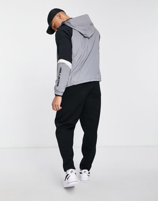 https://images.asos-media.com/products/hollister-sport-icon-logo-fleece-lined-color-block-hooded-jacket-in-reflective-gray/202192968-2?$n_550w$&wid=550&fit=constrain