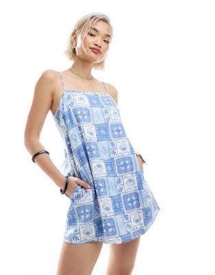 Hollister square neck spaghetti strap linen mini dress in blue tile print