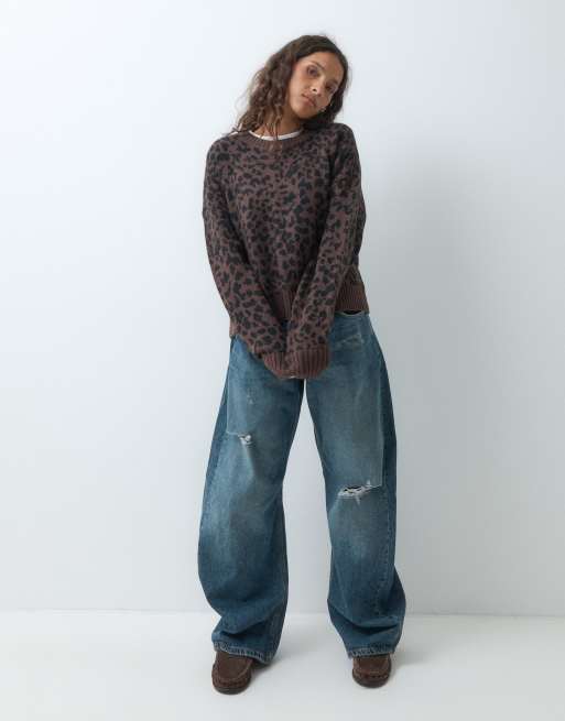 Hollister stickad tröja med rund halsringning i brunt leopardmönster, 1 av 5