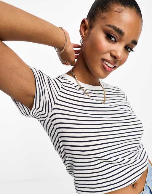 Black and white hollister shirt shop