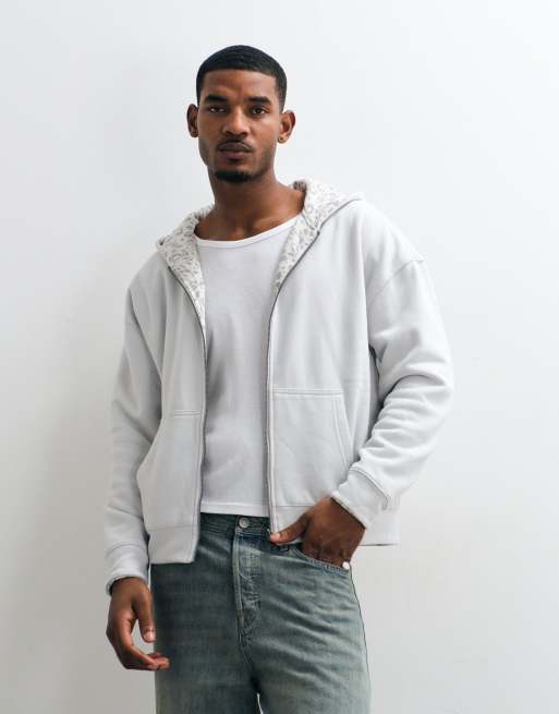 Hollister - Sudadera con capucha reversible con cremallera y estampado de leopardo gris claro, 1 de 5