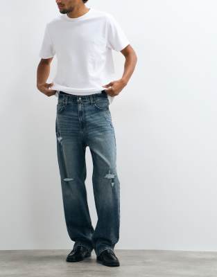 Hollister 4