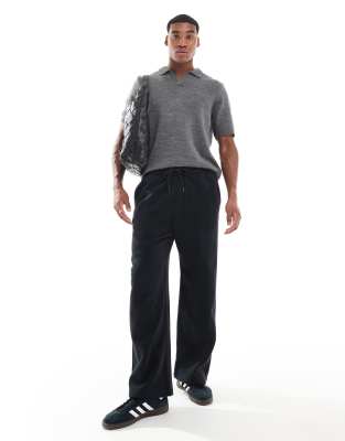 super baggy sweatpants in black