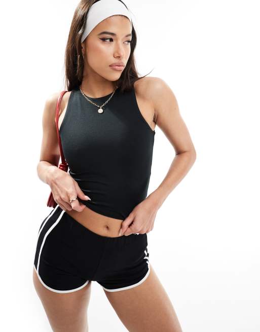 Hollister – Svart brottarlinne i seamless design
