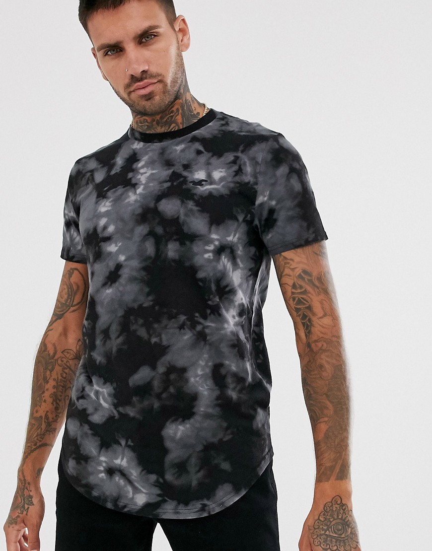Hollister – Svart, stentvättad t-shirt med rundad nederkant och logga