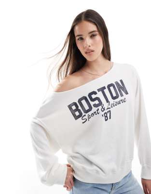 Hollister - Sweat à épaule dénudée et imprimé Boston - Blanc