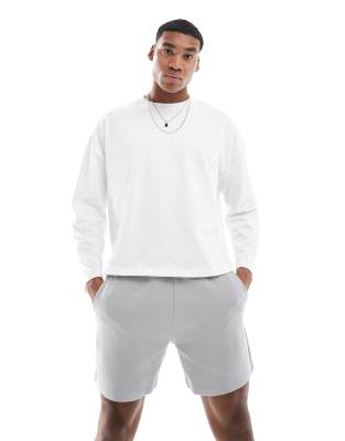 sweat shorts in gray