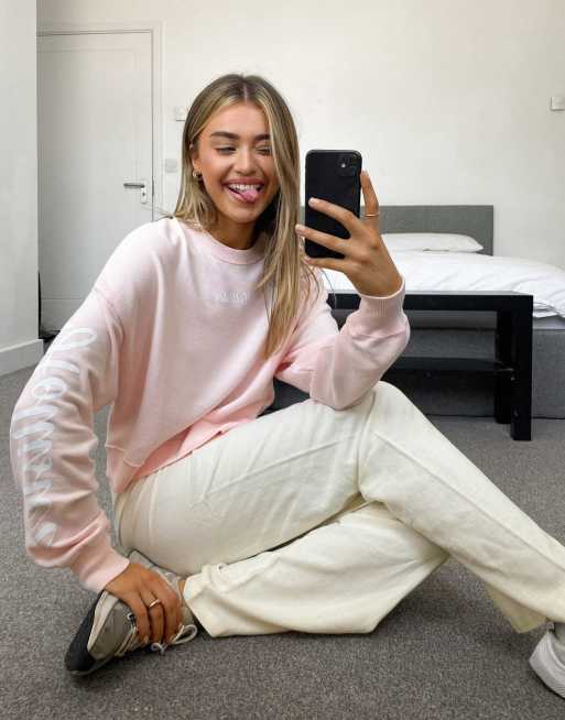 Hollister – Sweatshirt mit Rundhalsausschnitt und kurzem Schnitt in Rosa, 4 von 4