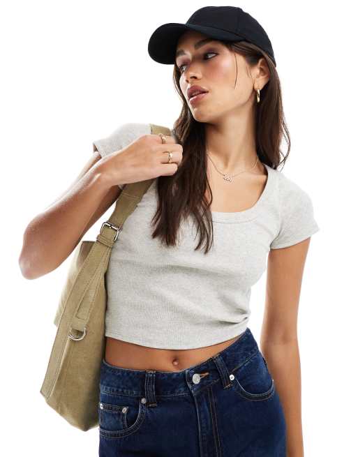 Hollister - T-shirt à encolure dégagée - Gris clair