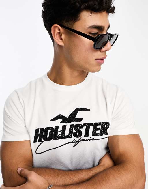 Hollister – T-Shirt aus Funktionsnetzstoff mit Applikation und Ombré-Färbung in Weiß/Schwarz