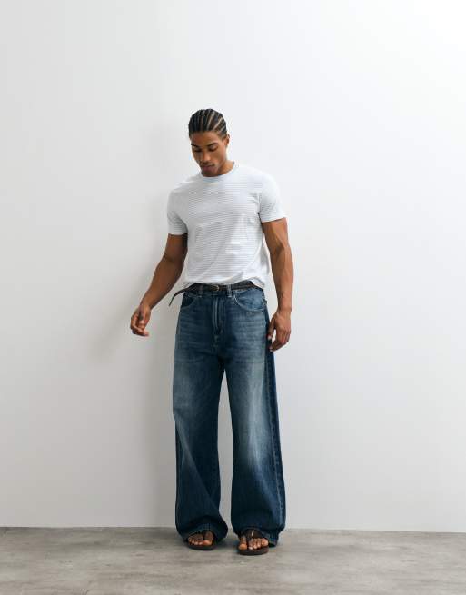Hollister - T-shirt girocollo slim blu e bianca a righe con logo, 2 di 5