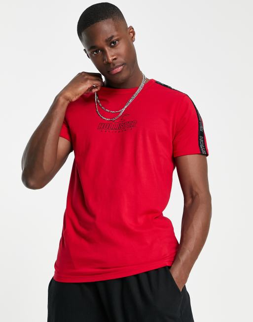 Hollister – T-Shirt in Rot mit Farbverlauf