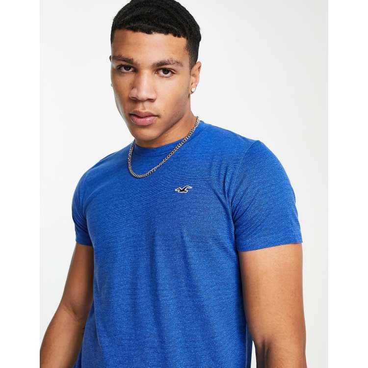 Hollister Roundneck Tshirt, Men's Fashion, Tops & Sets, Tshirts & Polo  Shirts on Carousell