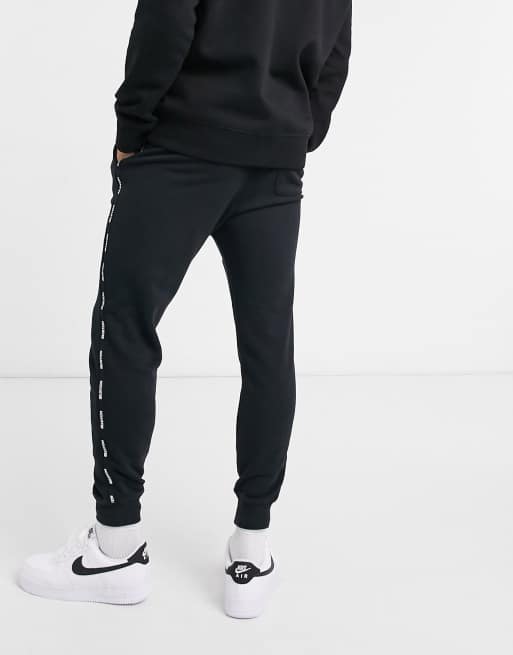 Nike logo cheap tape jogger