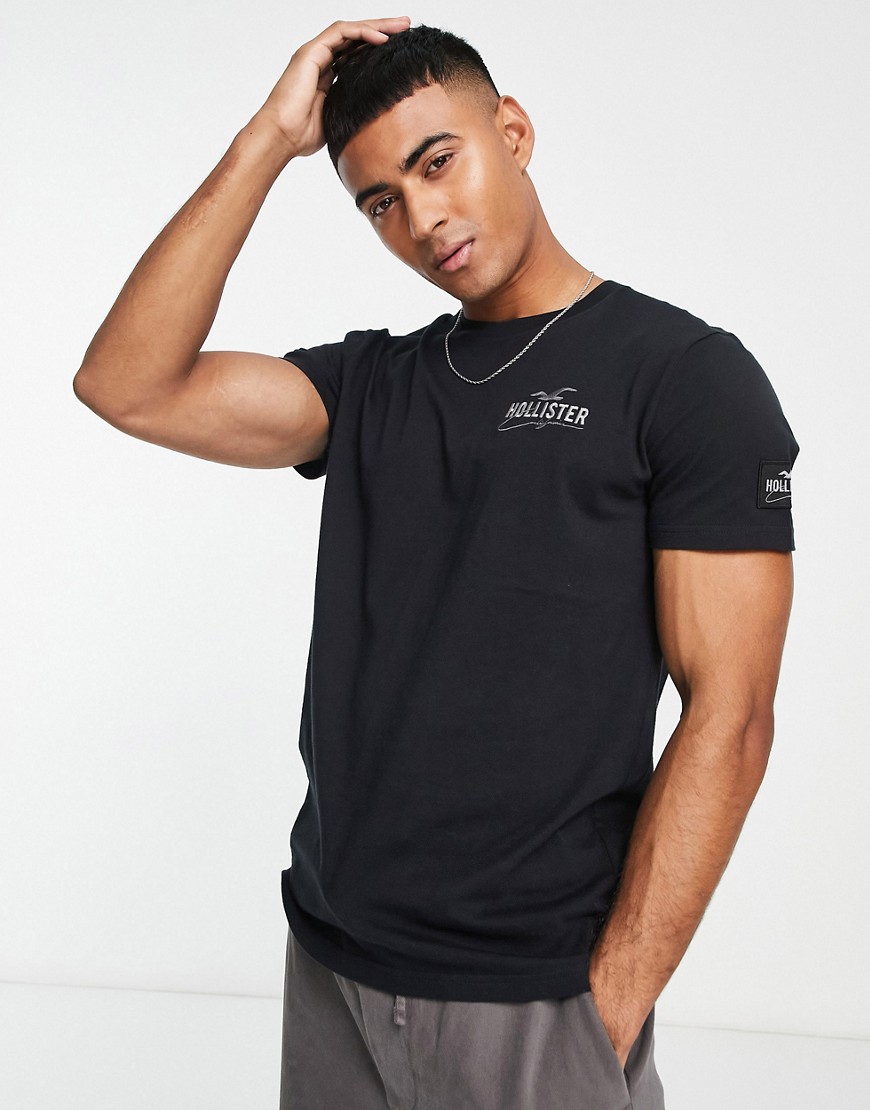 Hollister taped hem logo relaxed fit t-shirt in black