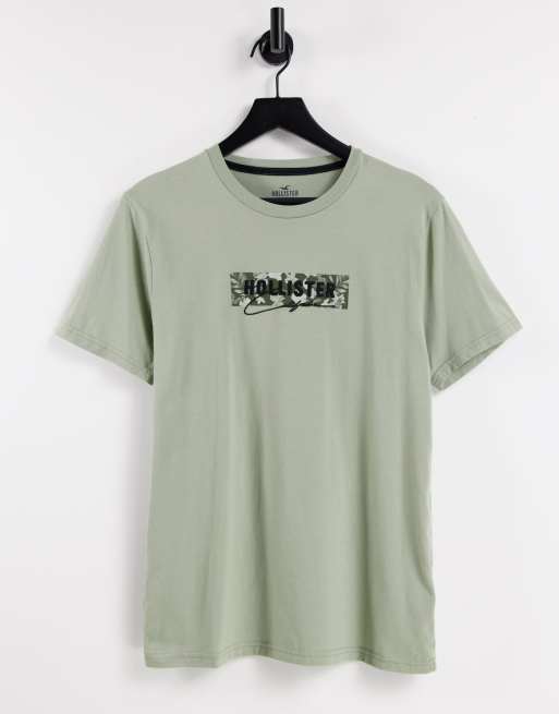 Hollister - Tech T-shirt met logo op de borst en achterkant in olijfgroen