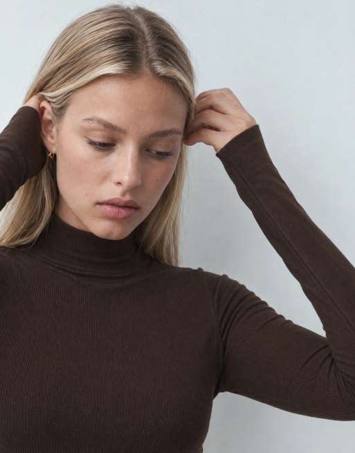Hollister top a maniche lunghe con collo alto marrone, 8 di 9