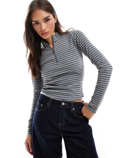 Hollister - Top a maniche lunghe grigio a righe con zip corta