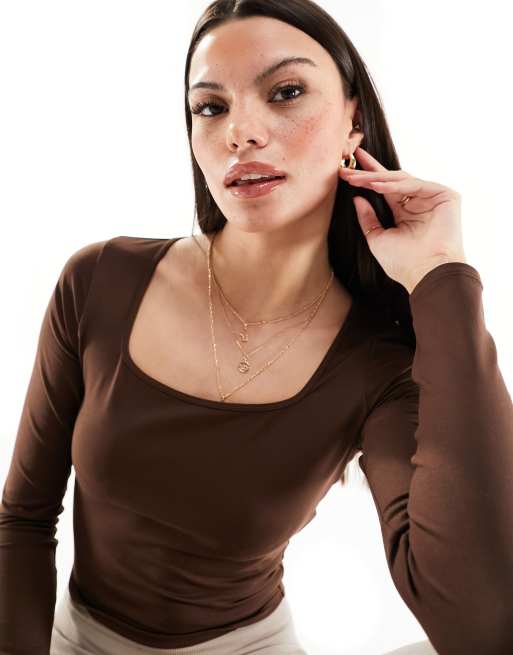 Hollister - Top a maniche lunghe marrone senza cuciture con scollo squadrato