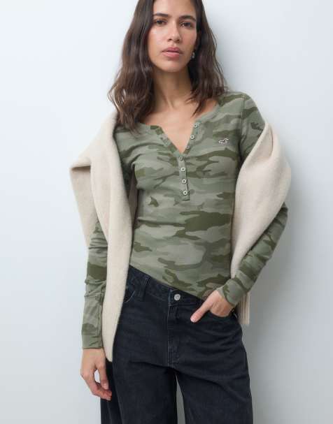 Hollister top Henley de manga larga con logo icon en camuflaje verde - view 1