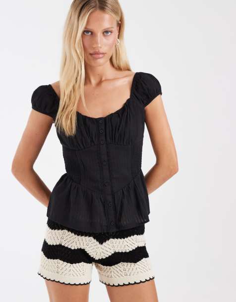 Hollister topp med hjärtformad ringning och peplum i svart - view 1