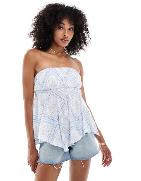 Hollister - Tubetop met zwierige zoom in geoprint - view 1