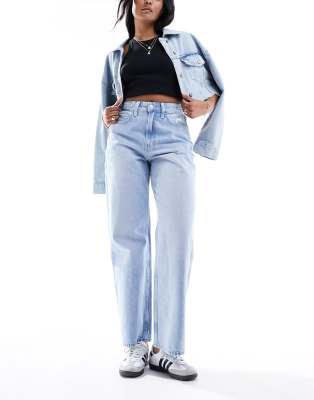 Hollister ultra high rise baggy jean in light blue