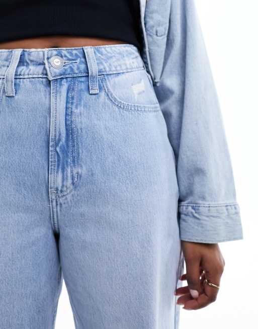 Hollister ultra high rise baggy jean in light blue, 4 of 5