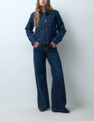 Hollister 1