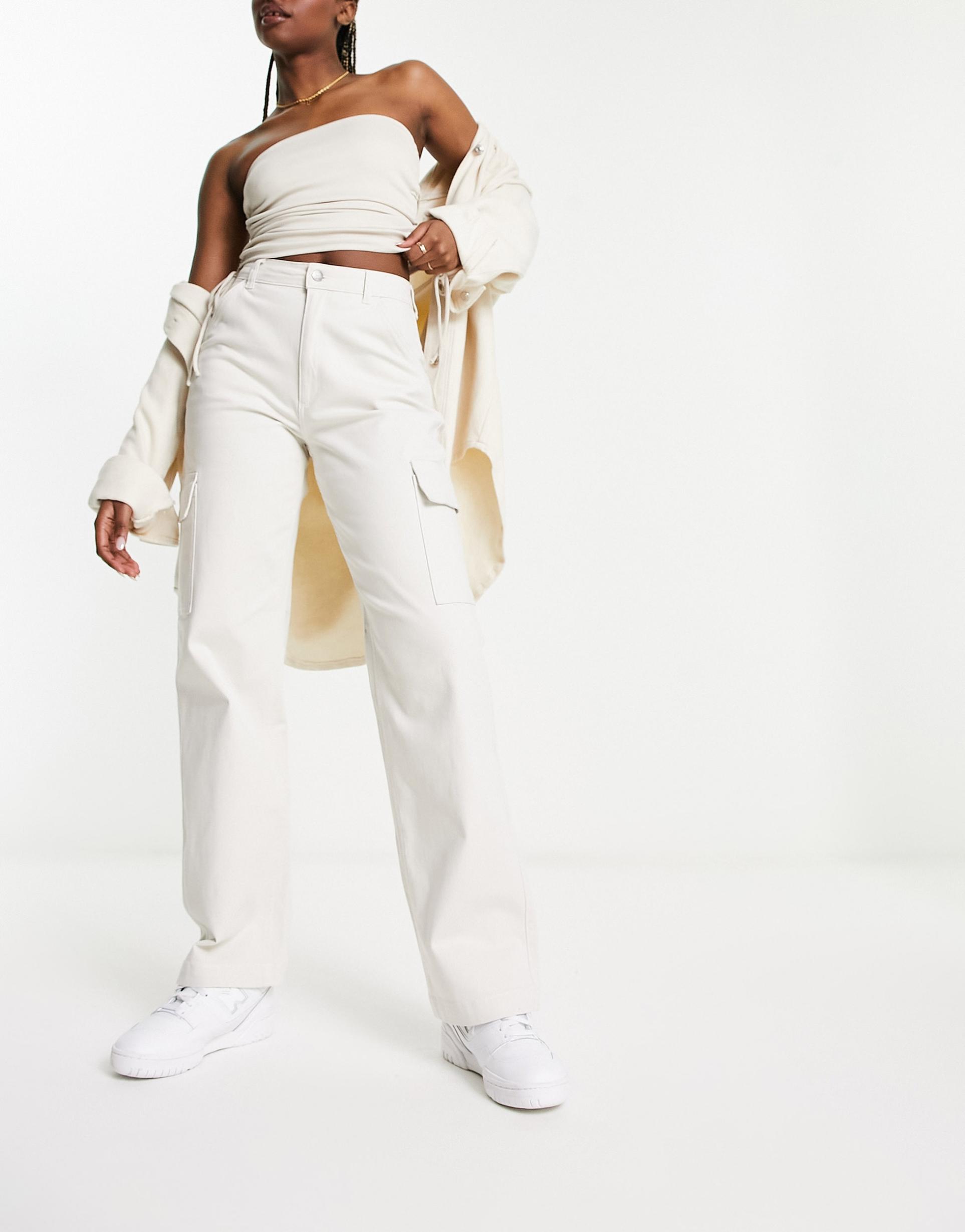 Hollister utility baggy cargo trousers in beige view 2
