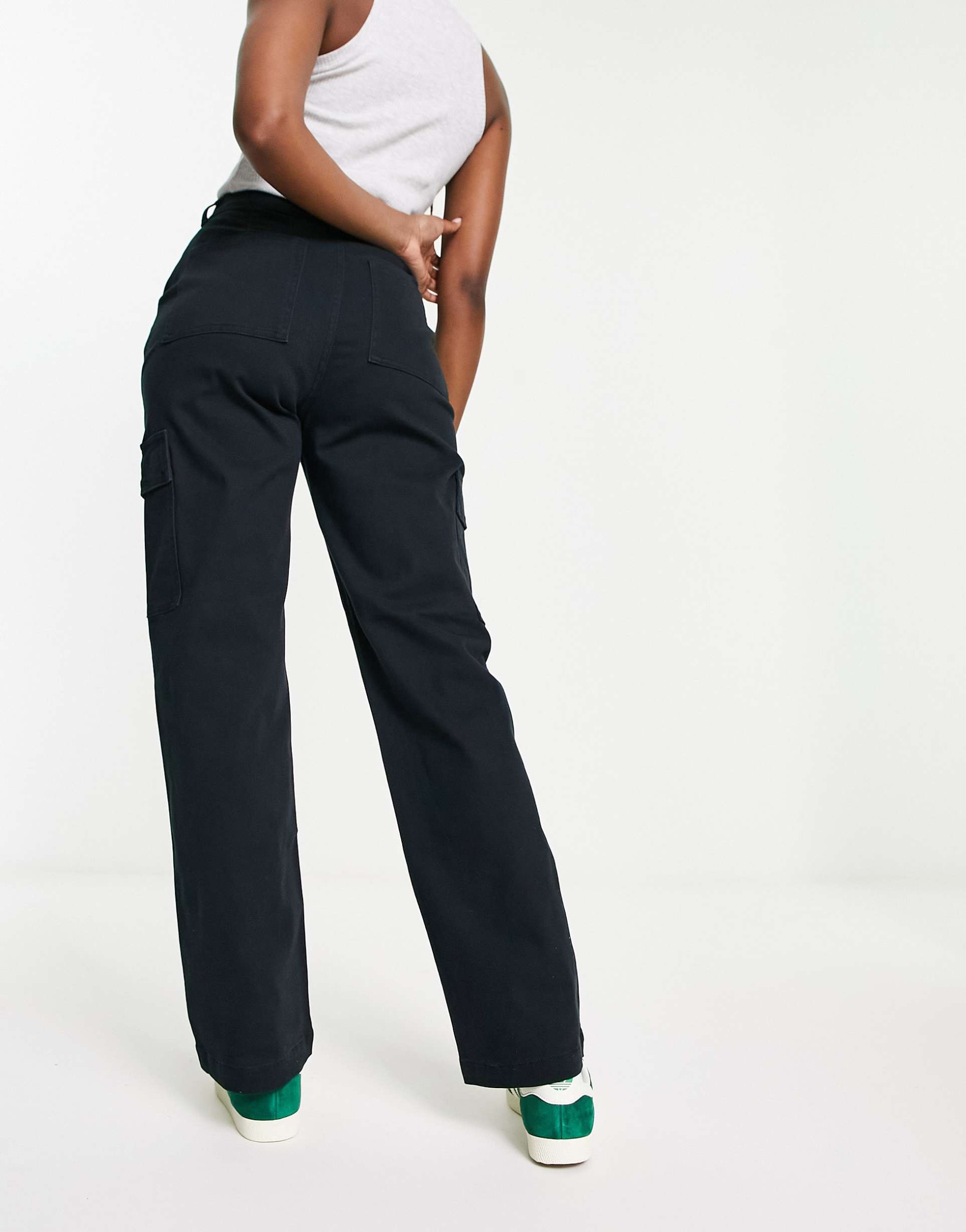 Hollister utility baggy cargo trousers in black view 3