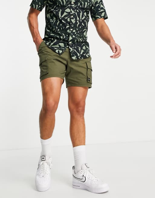 Short cargo hollister deals