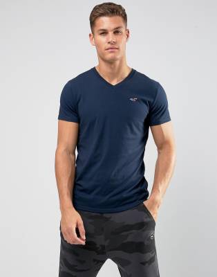 hollister v neck t shirt