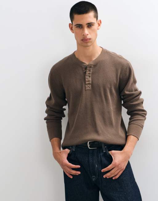 Hollister våffelstickad långärmad henley-topp i brun, 4 av 5