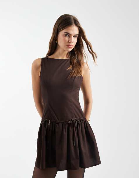 Hollister - Vestito corto marrone allacciato in vita con scollo squadrato - view 1