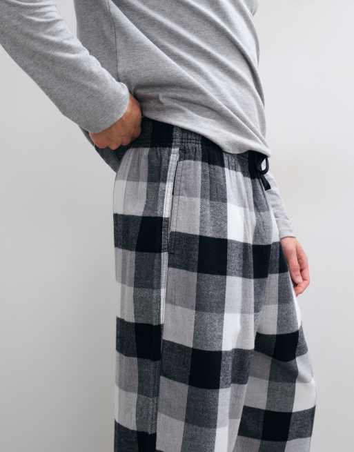 Hollister weit geschnittene Flanell-Pyjamahose mit weiß-schwarzem Karomuster, 3 von 5
