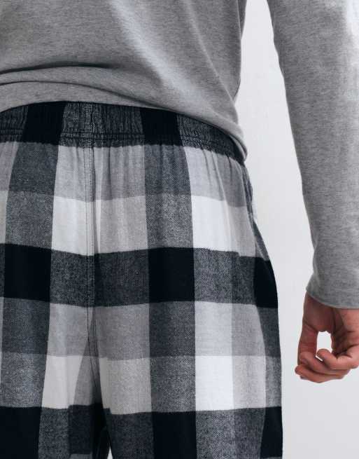 Hollister weit geschnittene Flanell-Pyjamahose mit weiß-schwarzem Karomuster, 5 von 5