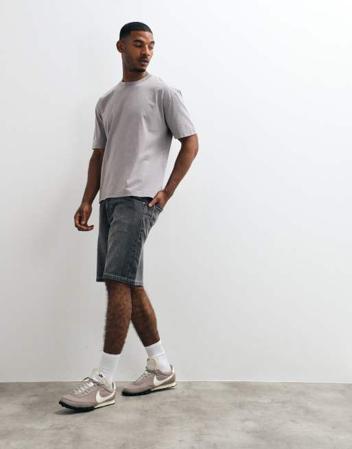 Hollister – Weite Jeansshorts in Schwarz mit Stern-Print, 3 von 5