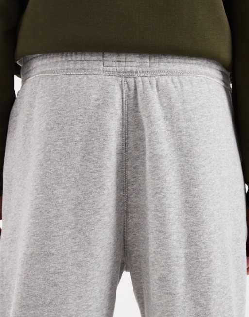 Hollister – Weite Jogginghose in Grau meliert mit Bündchen und Logo-Grafikprint, 5 von 5